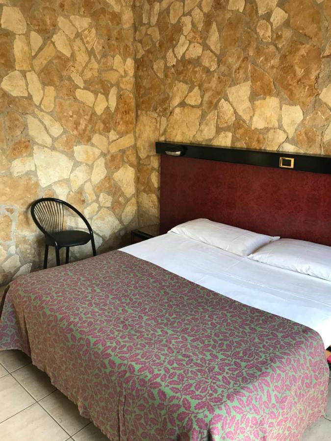 American Motel Чистерна ди Латина Екстериор снимка